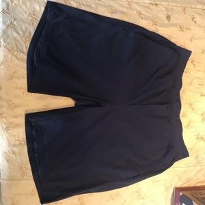 Lululemon chill sweat short, large, navy blue